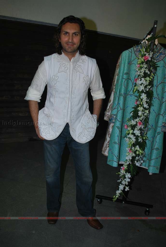 Barkha Aand Sonzal showcase their men's wear Event hd photo