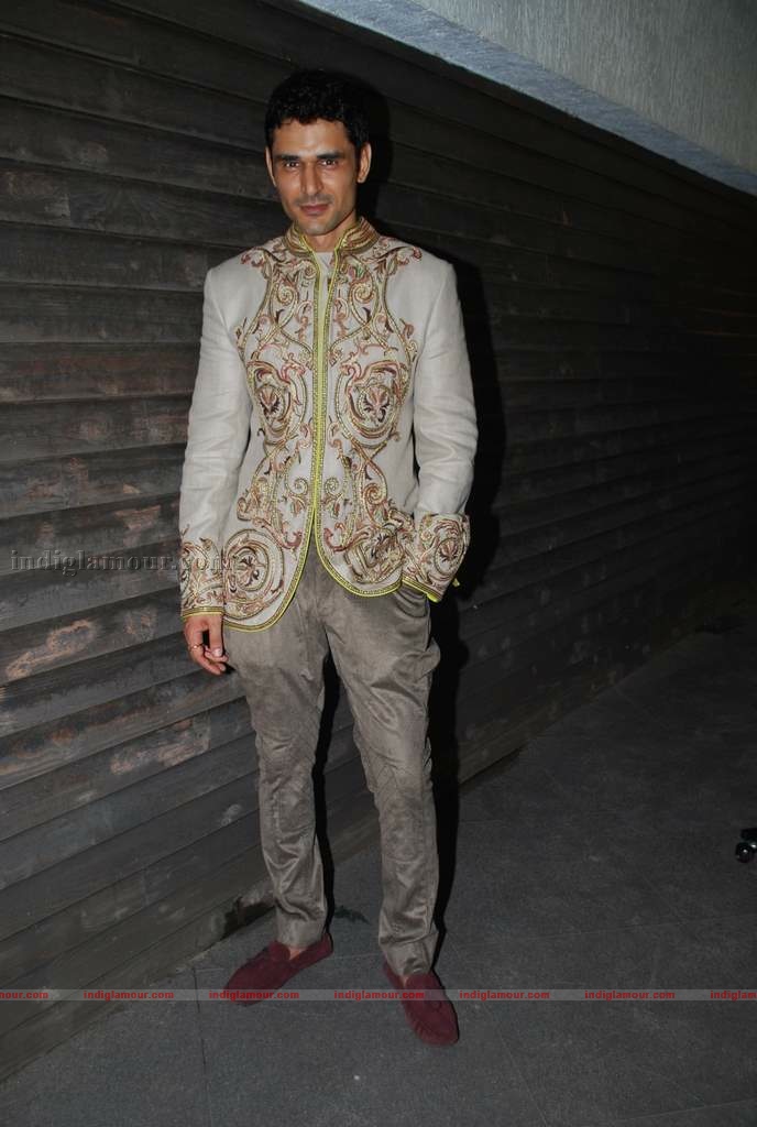 Barkha Aand Sonzal showcase their men's wear Event hd photo
