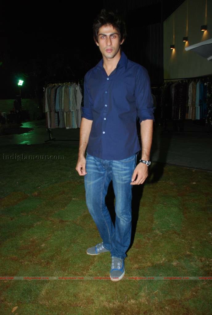 Barkha Aand Sonzal showcase their men's wear Event hd photo