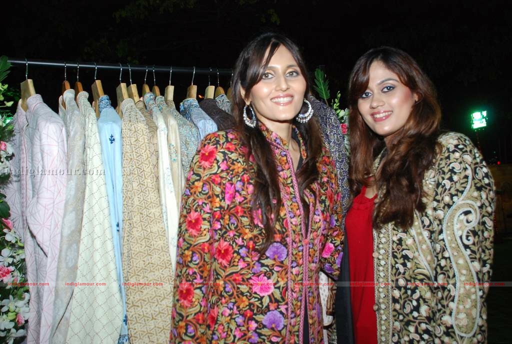 Barkha Aand Sonzal showcase their men's wear Event hd photo