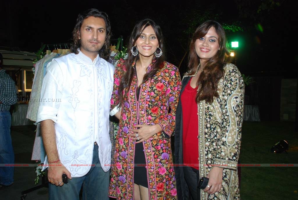 Barkha Aand Sonzal showcase their men's wear Event hd photo