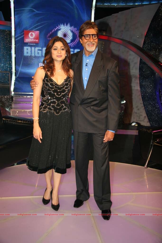 Big B with Shamita and Tanazz on the sets of Big Boss Event hd photo