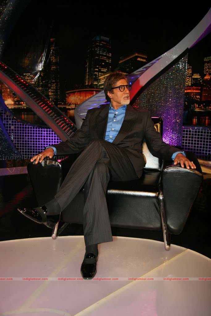 Big B with Shamita and Tanazz on the sets of Big Boss Event hd photo