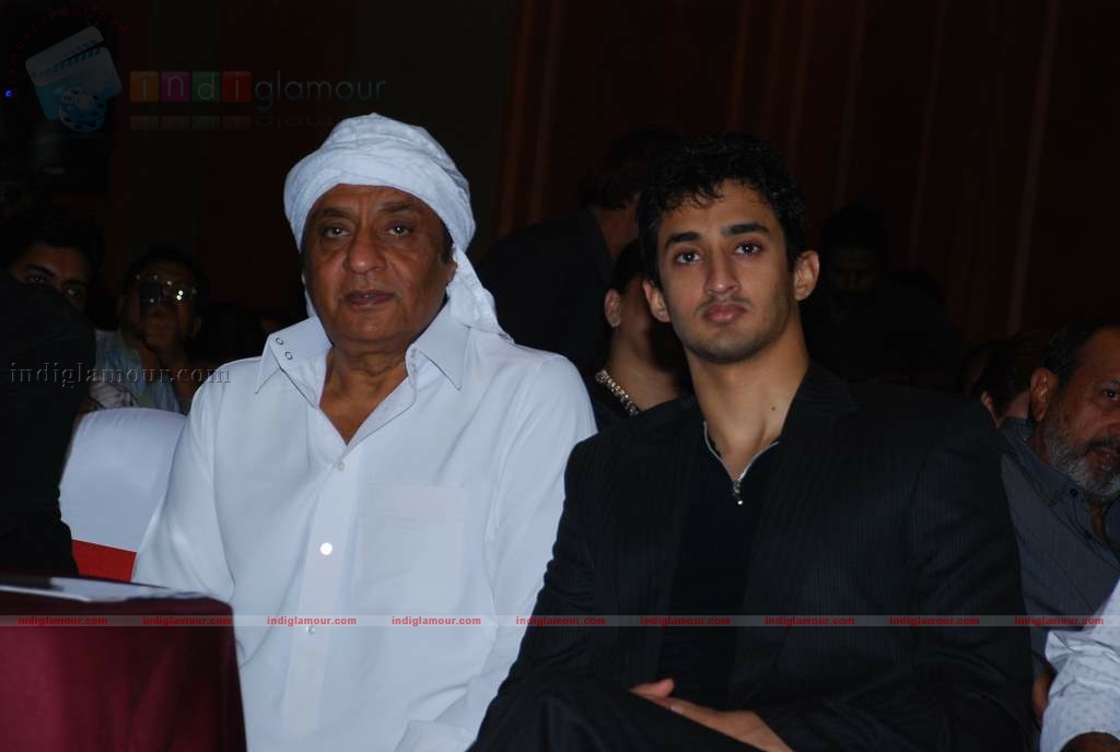 Dev Anand at Entertainment Society of Goa's launch of T20 of Indian Cinema Event hd photo