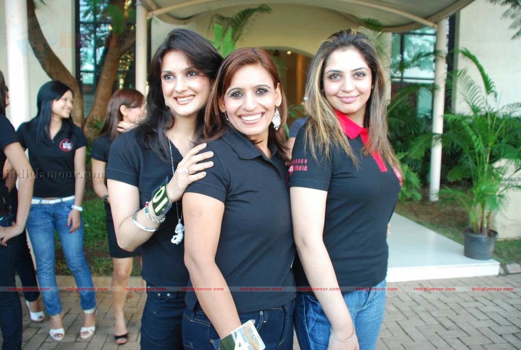 Haier Gladrags Mrs. India 2010 continues to celebrate the  Indian Women for the 10th  consecutive year Event hd photo