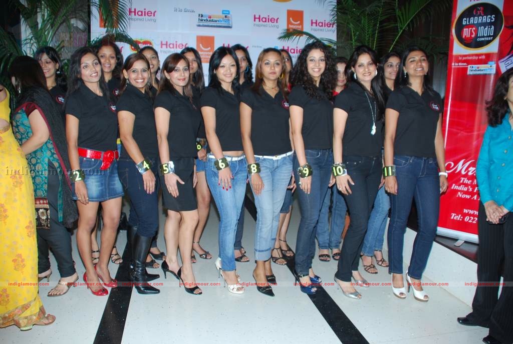Haier Gladrags Mrs. India 2010 continues to celebrate the  Indian Women for the 10th  consecutive year Event hd photo