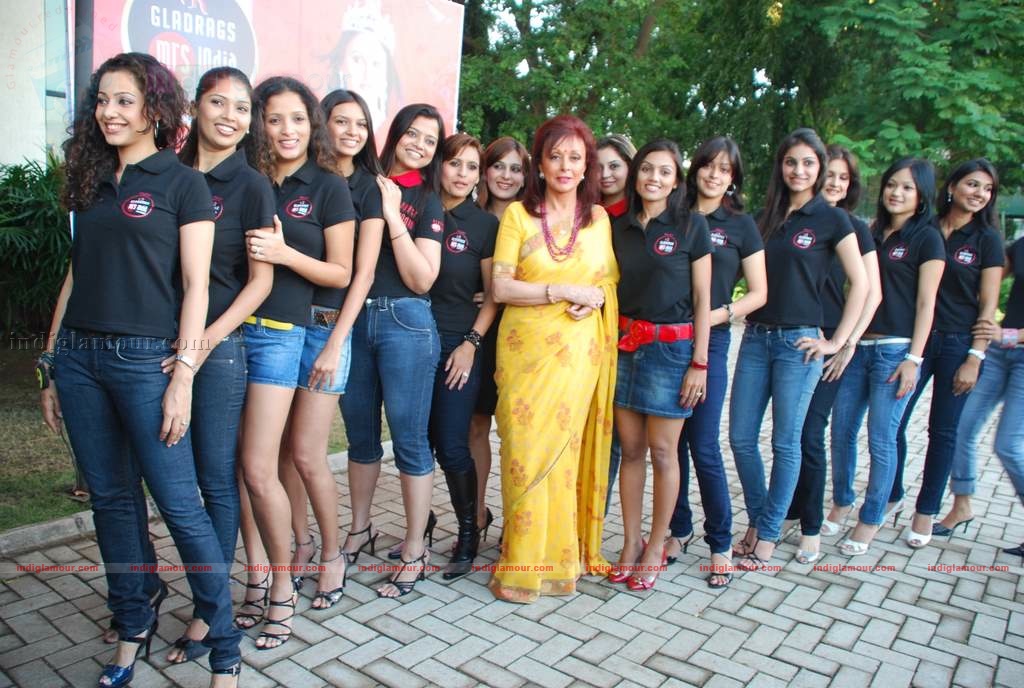 Haier Gladrags Mrs. India 2010 continues to celebrate the  Indian Women for the 10th  consecutive year Event hd photo