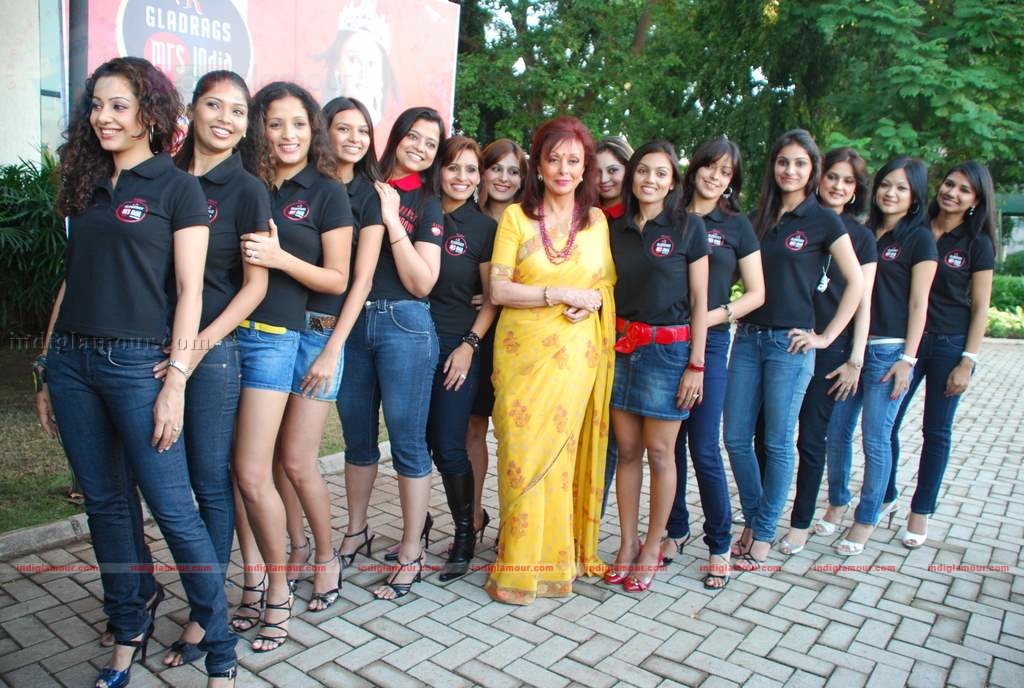 Haier Gladrags Mrs. India 2010 continues to celebrate the  Indian Women for the 10th  consecutive year Event hd photo