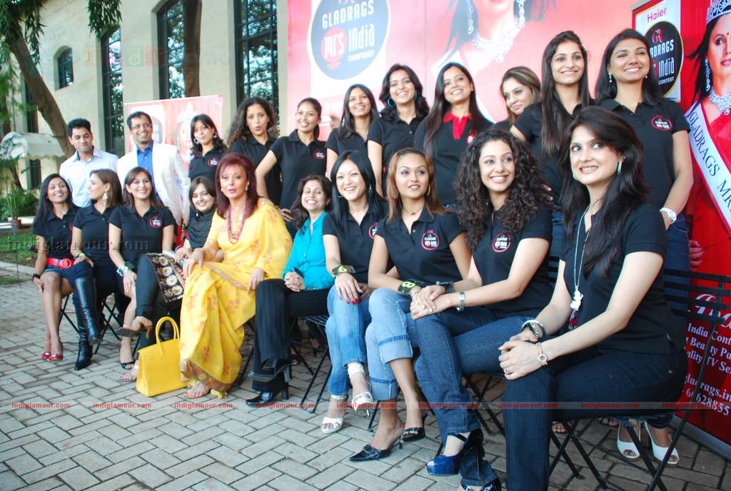 Haier Gladrags Mrs. India 2010 continues to celebrate the  Indian Women for the 10th  consecutive year Event hd photo