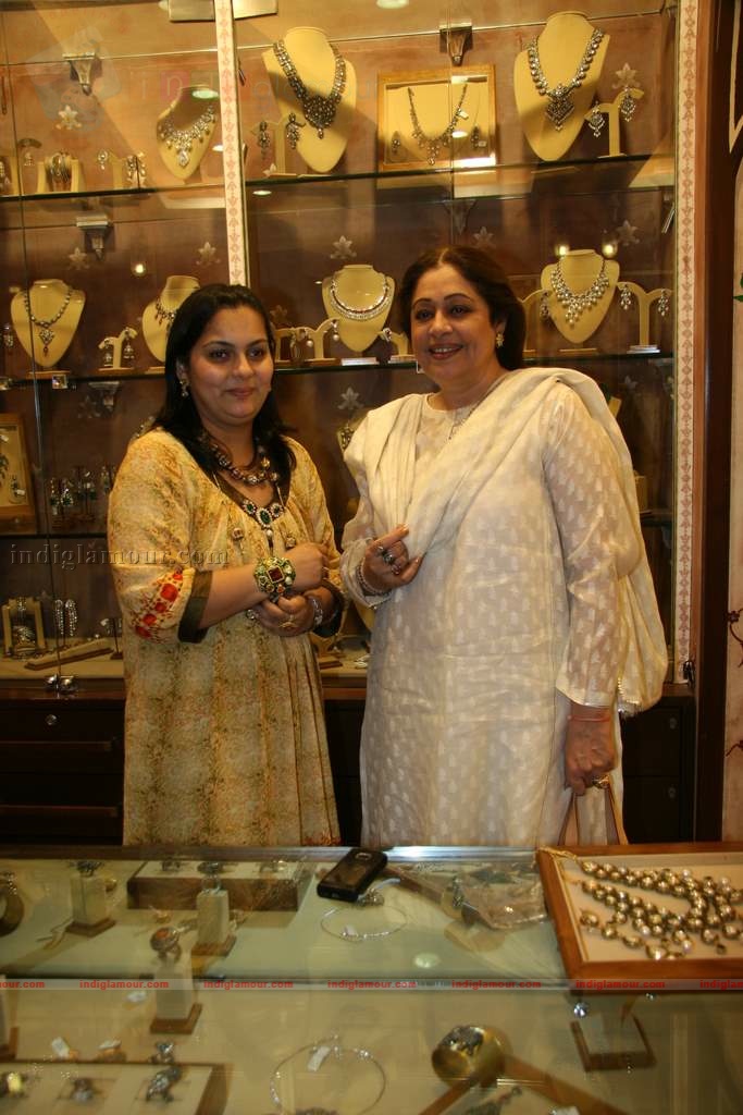 Kirron Kher at Amrapali Jewels wedding workshop Event hd photo