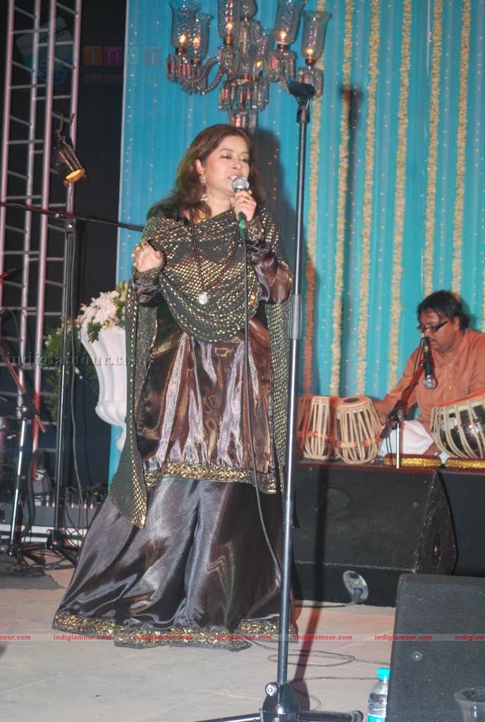 Priyanka Chopra at Rekha Bhardwaj's concert Event hd photo