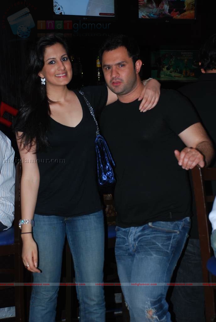 Shweta Bhardwaj at TGIF Friday's fashion night Event hd photo