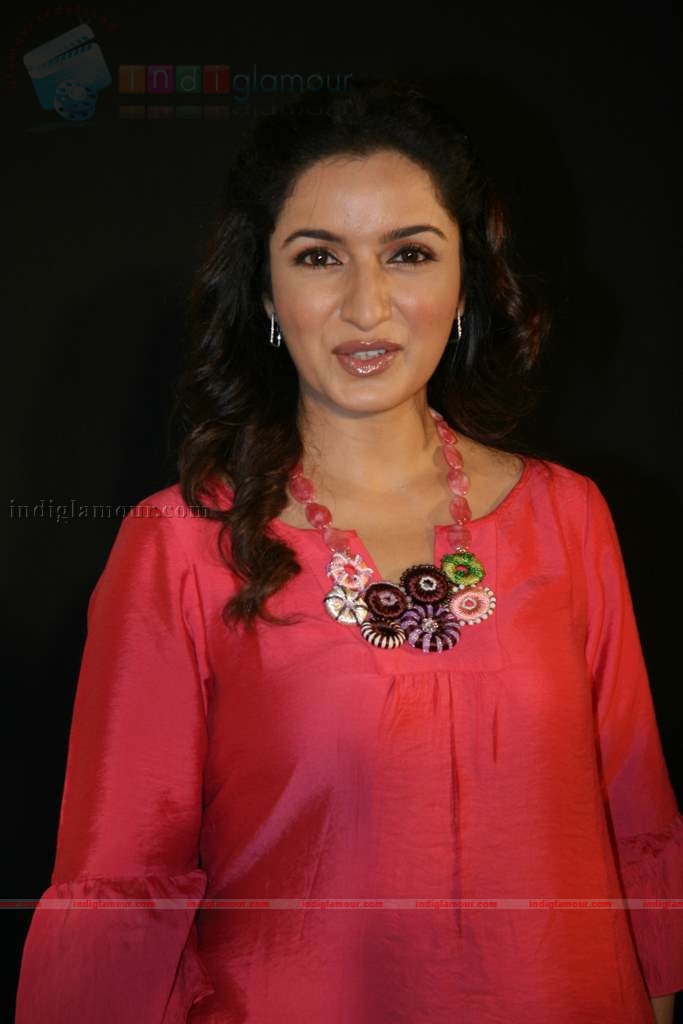Tisca Chopra at the Launch of 'HDFC Standard Life Spell Bee- India Spells 2010' Event hd photo