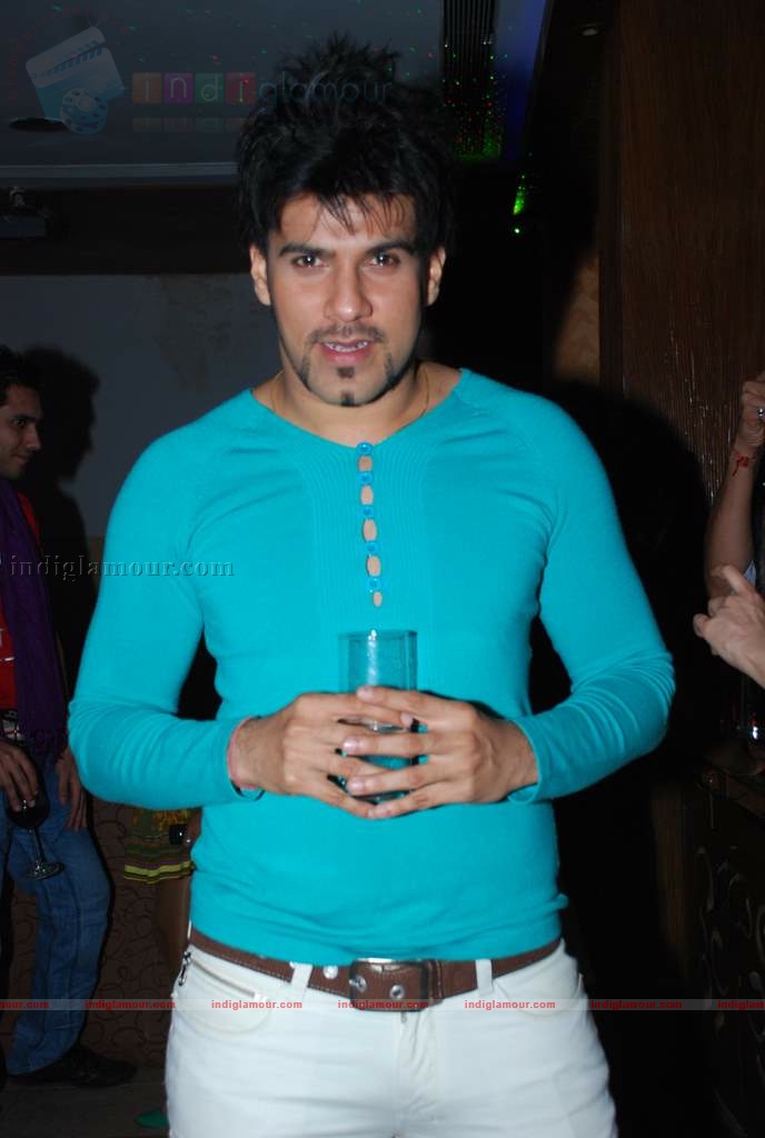 Glamorous models at Yuvraaj Parashar's birthday bash Event hd photo