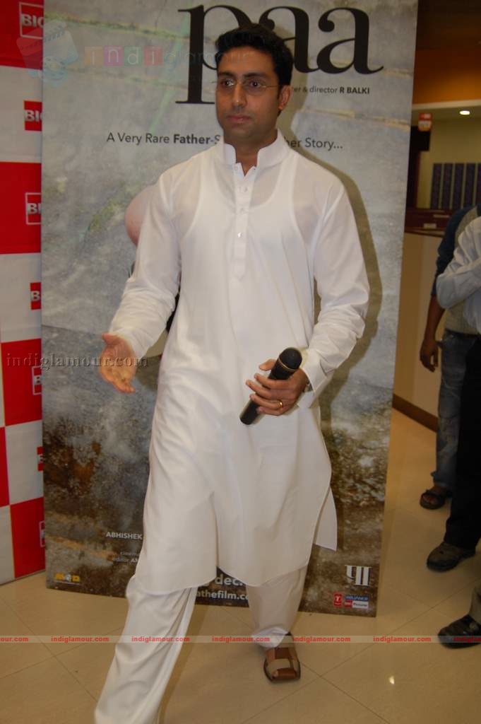 Abhishek Bachchan promotes film 'Paa' Event hd photo