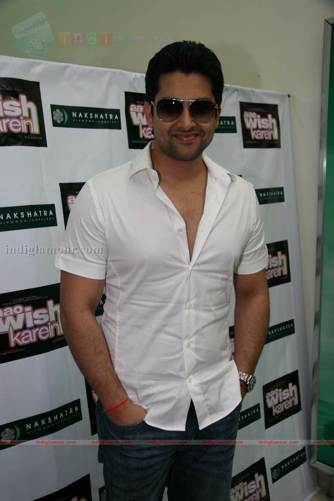 Aftab promotes Nakshatra  Event hd photo