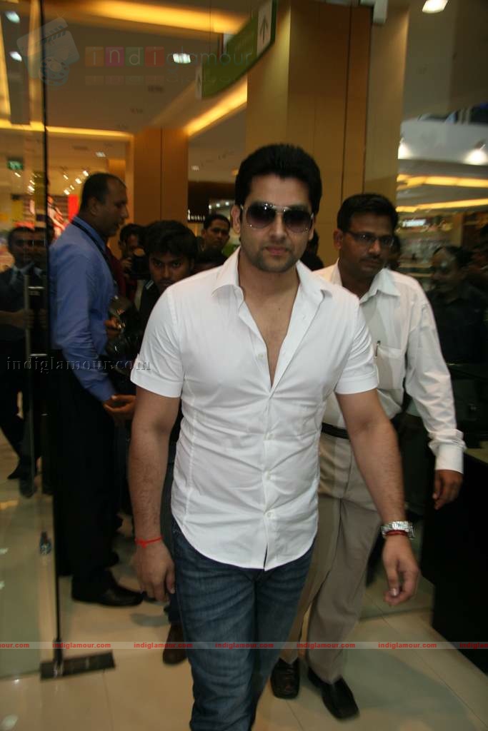 Aftab promotes Nakshatra  Event hd photo