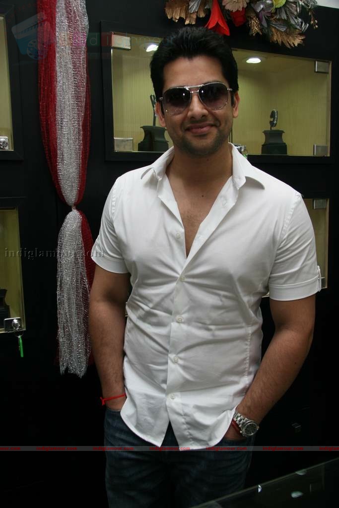 Aftab promotes Nakshatra  Event hd photo