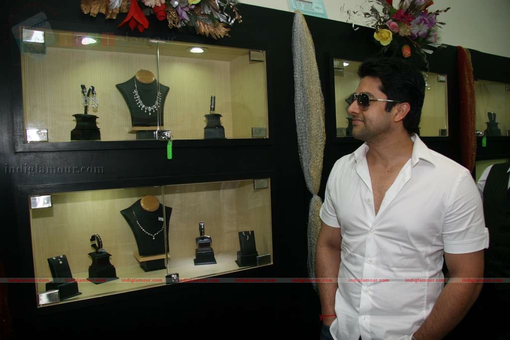 Aftab promotes Nakshatra  Event hd photo