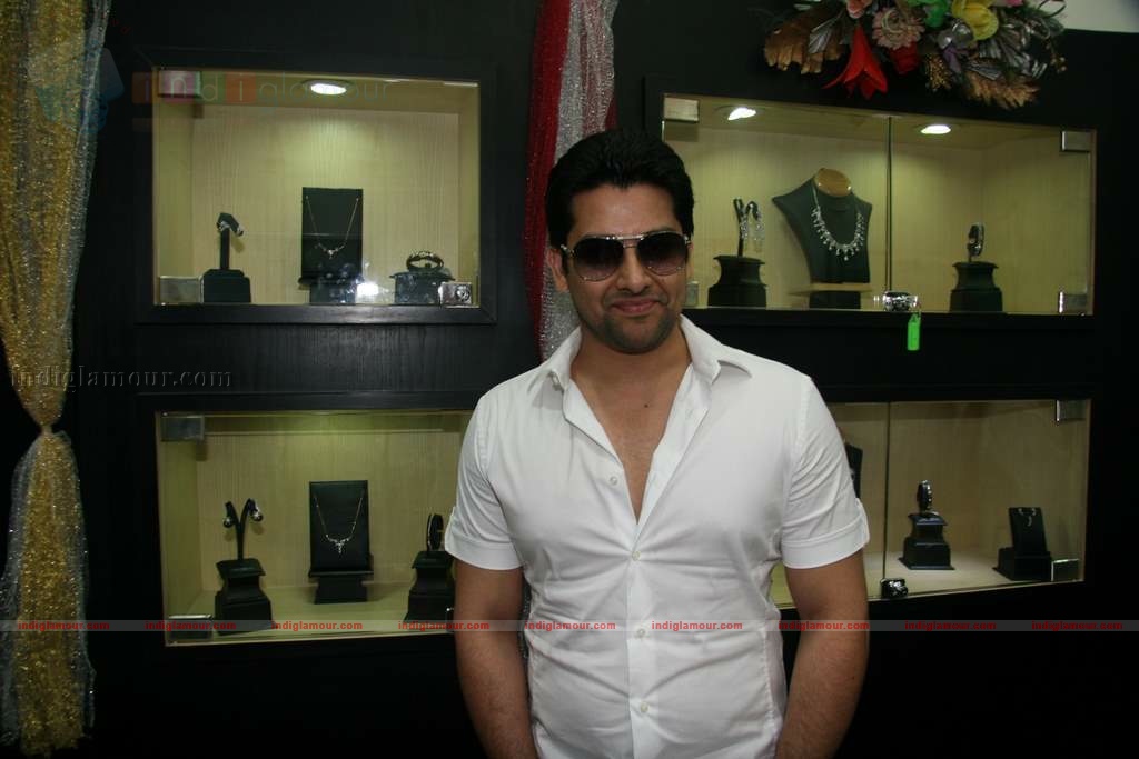 Aftab promotes Nakshatra  Event hd photo