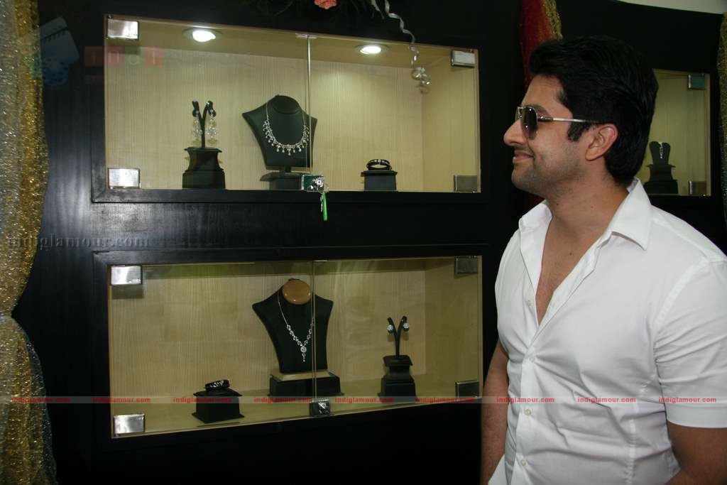 Aftab promotes Nakshatra  Event hd photo
