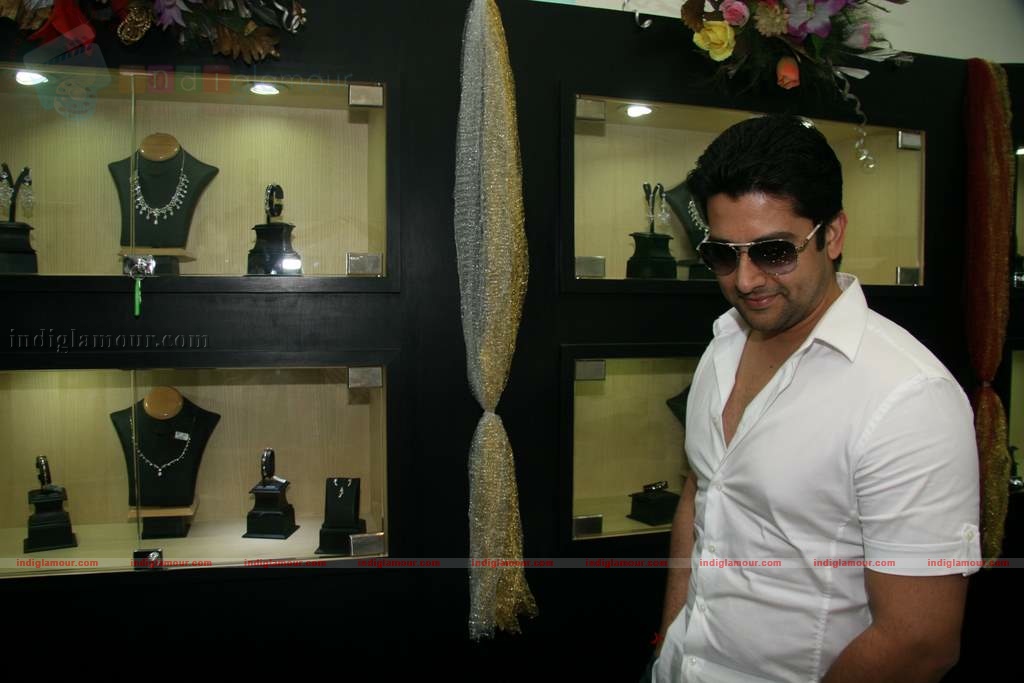 Aftab promotes Nakshatra  Event hd photo