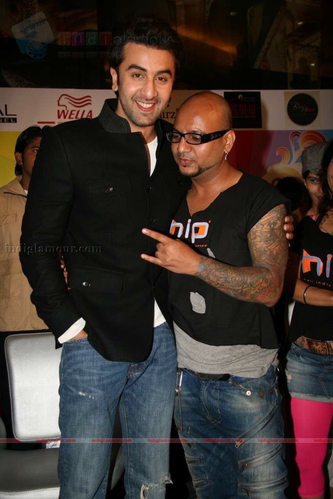 Ranbir Kapoor, Tushar Kapoor, Sunil Shetty at Cut-a-thon hair cut event all day Event hd photo