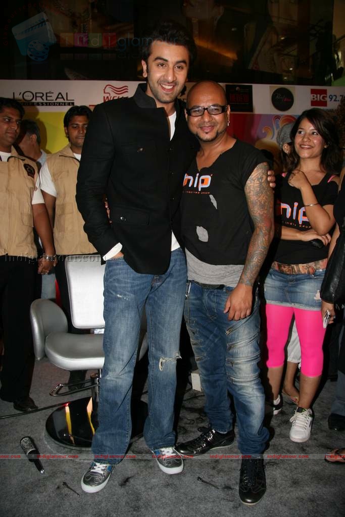 Ranbir Kapoor, Tushar Kapoor, Sunil Shetty at Cut-a-thon hair cut event all day Event hd photo