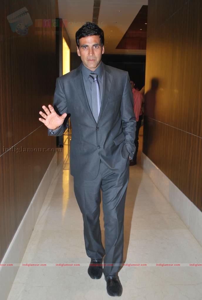 Akshay and Katrina promote De Dhana Dhan Event hd photo