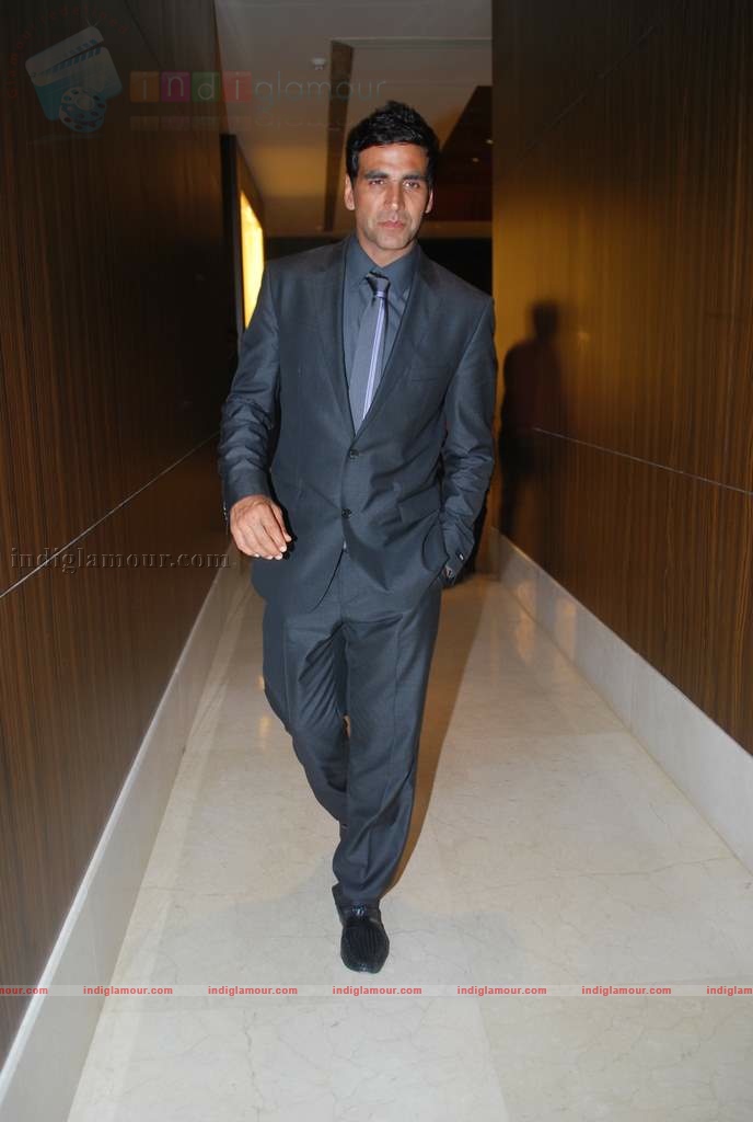 Akshay and Katrina promote De Dhana Dhan Event hd photo