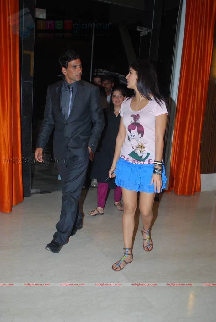 Akshay and Katrina promote De Dhana Dhan Event hd photo