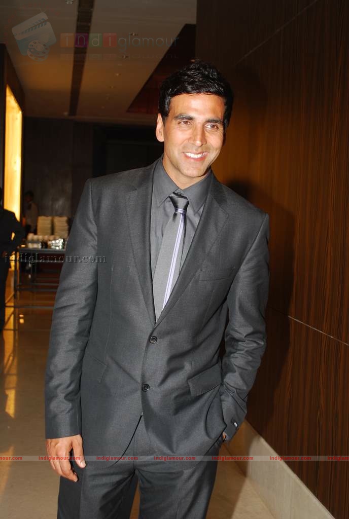 Akshay and Katrina promote De Dhana Dhan Event hd photo