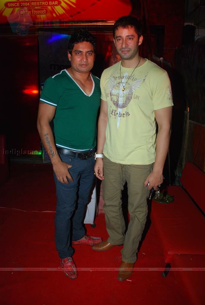 Zulfi and other models at Morell Sixto anniversary bash Event hd photo