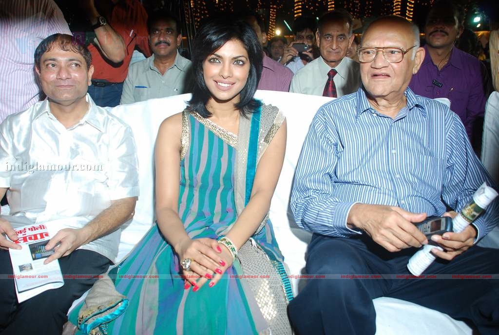 Priyanka Chopra at Harmony Week organised by Mohalla Commitee and Mumbai Police Event hd photo