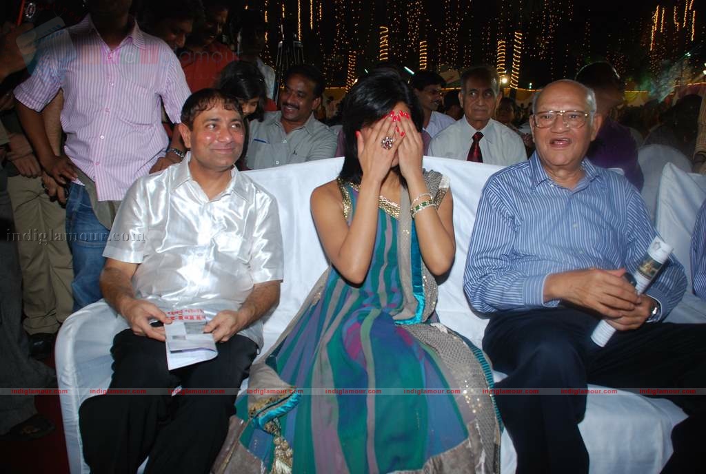 Priyanka Chopra at Harmony Week organised by Mohalla Commitee and Mumbai Police Event hd photo