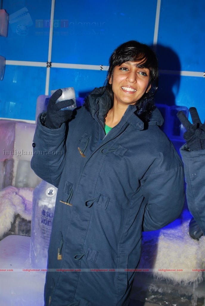 Shweta Salve at the launch of ICE BAR Fahrenhiet 21 Event hd photo