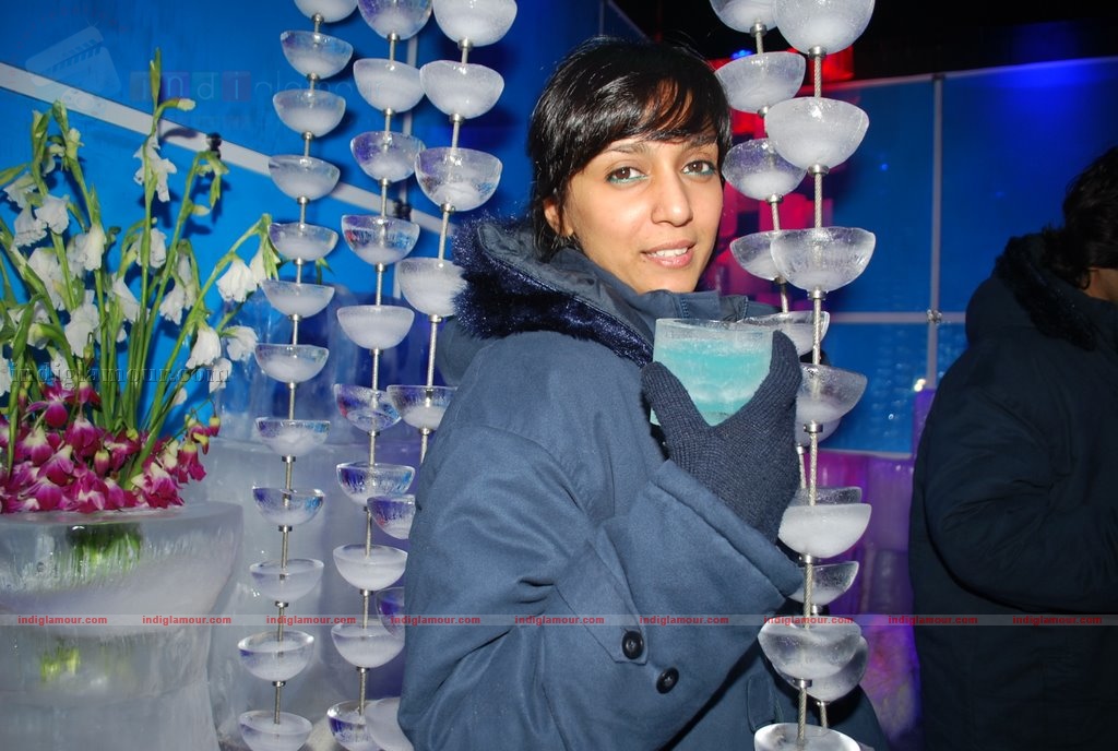 Shweta Salve at the launch of ICE BAR Fahrenhiet 21 Event hd photo