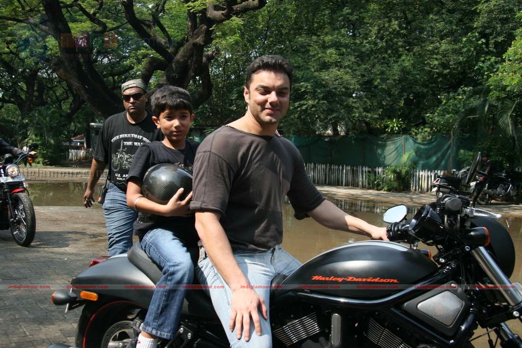 Sohail Khan with his son at Harley Davidson rally Event hd photo