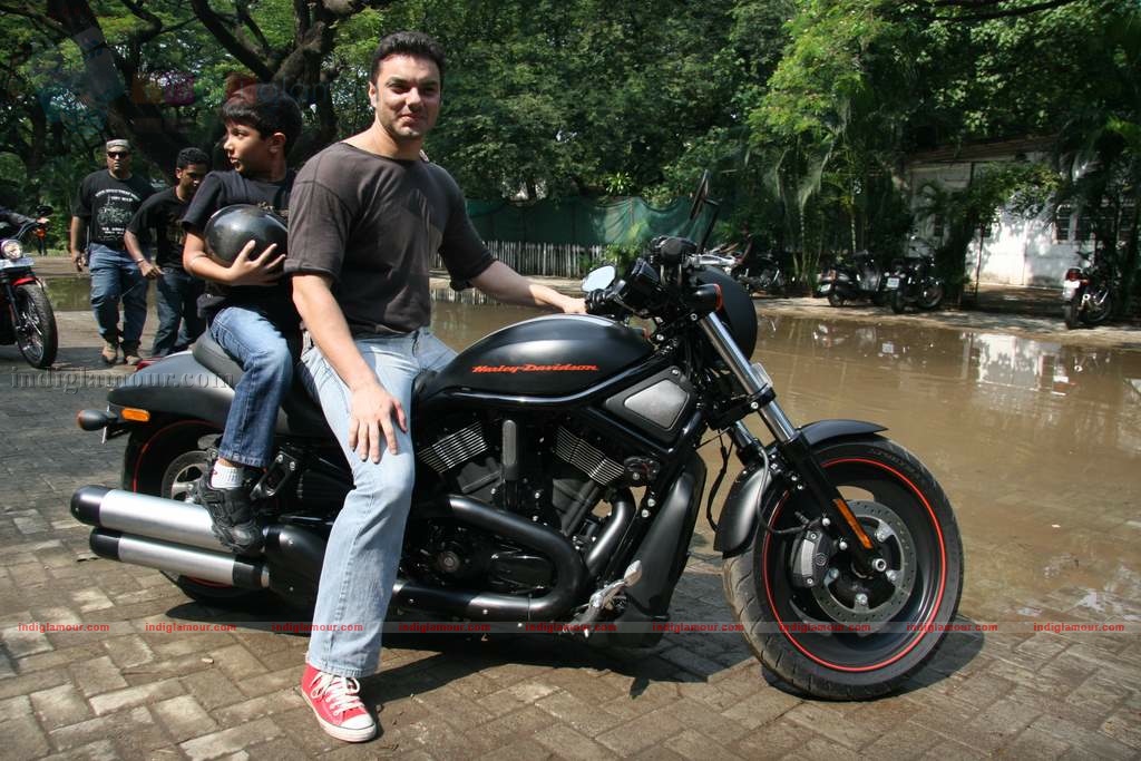 Sohail Khan with his son at Harley Davidson rally Event hd photo