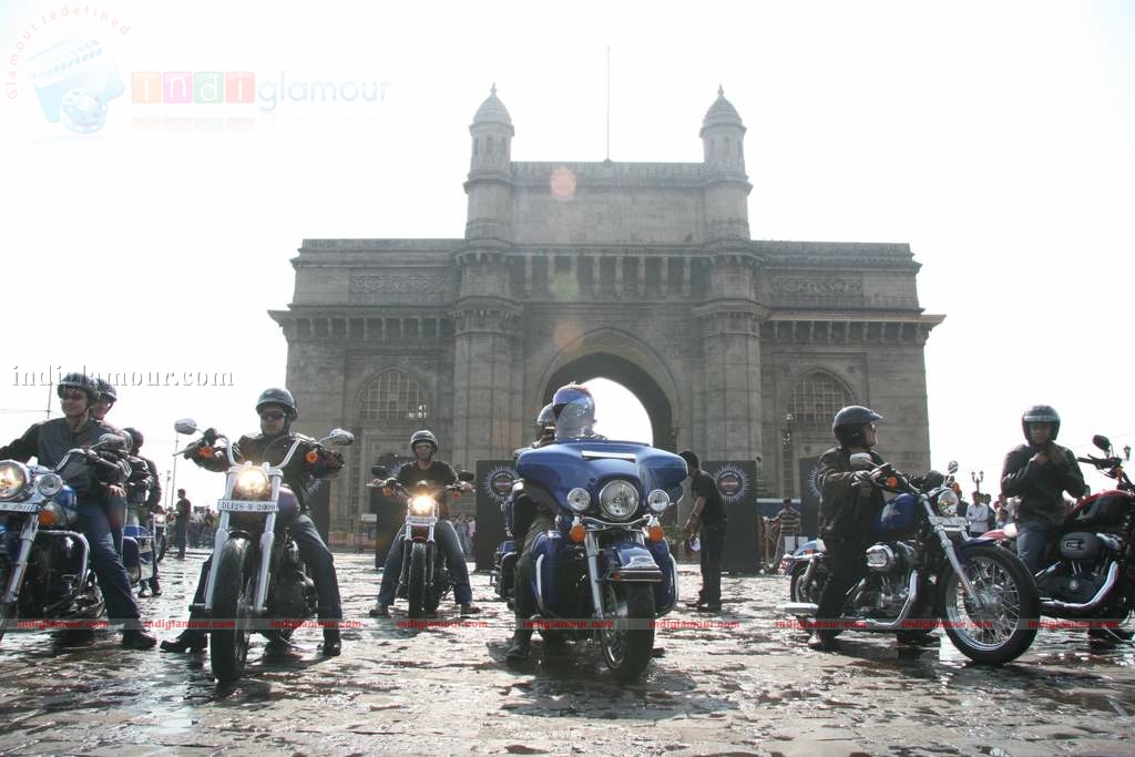 Sohail Khan with his son at Harley Davidson rally Event hd photo