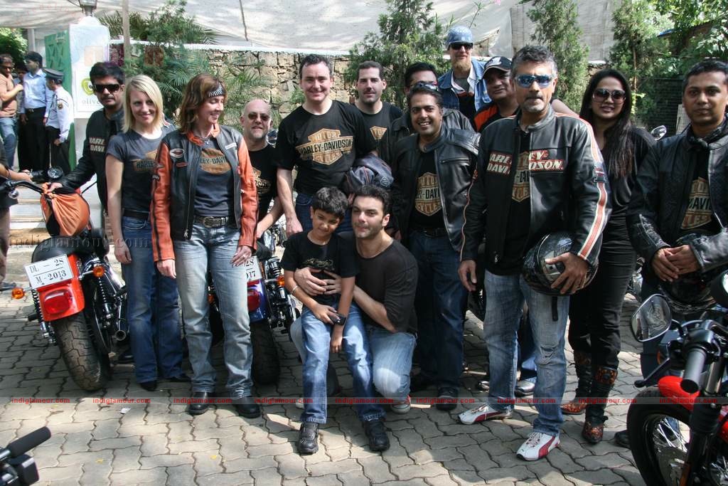 Sohail Khan with his son at Harley Davidson rally Event hd photo