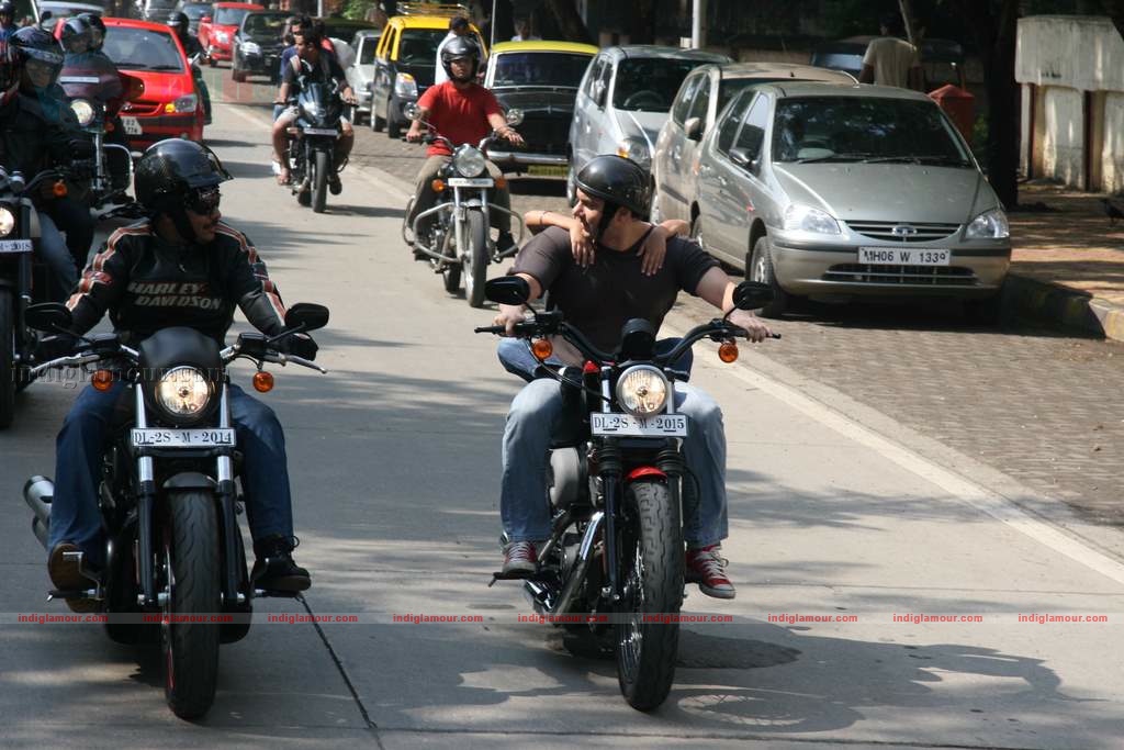 Sohail Khan with his son at Harley Davidson rally Event hd photo