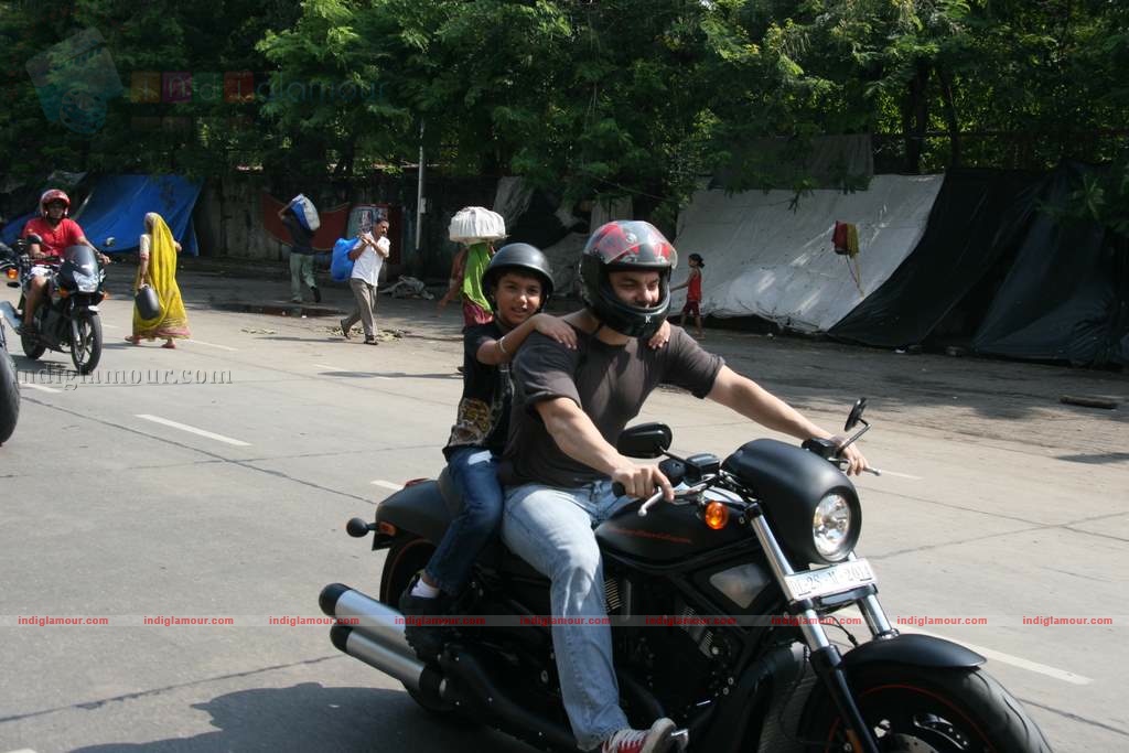 Sohail Khan with his son at Harley Davidson rally Event hd photo