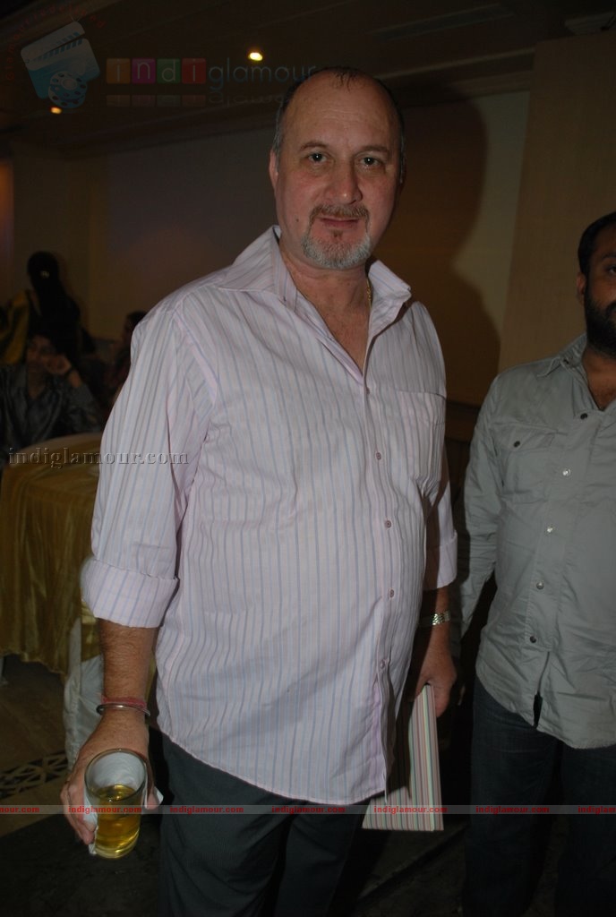 Upasana Singh's wedding reception Event hd photo