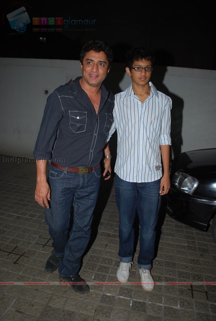 Akshay Kumar, Twinkle, Neha and Sameera at De Dhana Dan screening Event hd photo