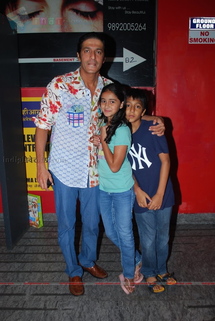 Akshay Kumar, Twinkle, Neha and Sameera at De Dhana Dan screening Event hd photo