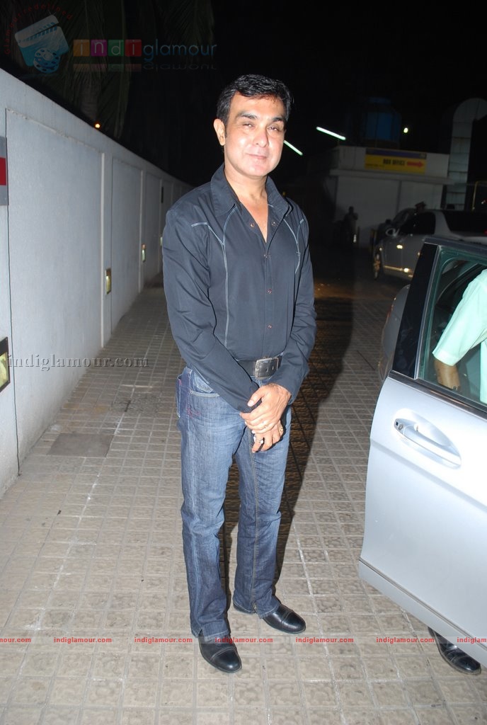 Akshay Kumar, Twinkle, Neha and Sameera at De Dhana Dan screening Event hd photo