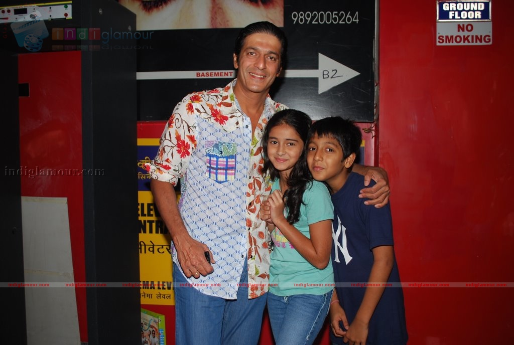 Akshay Kumar, Twinkle, Neha and Sameera at De Dhana Dan screening Event hd photo