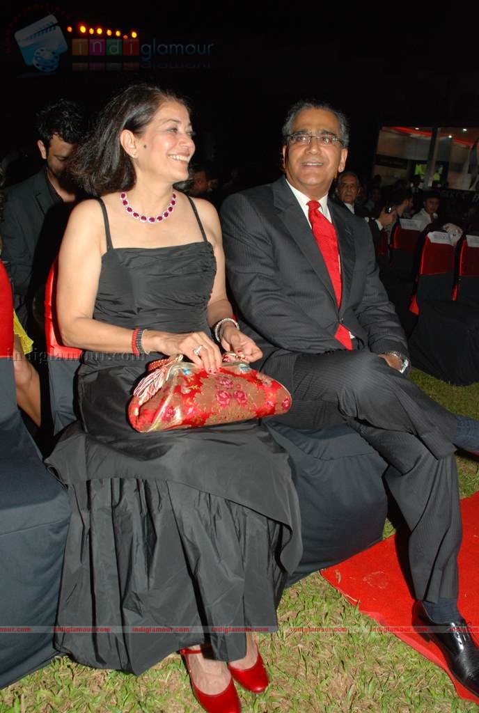 SRK, Katrina, Deepika at Cosmopolitan Awards Event hd photo