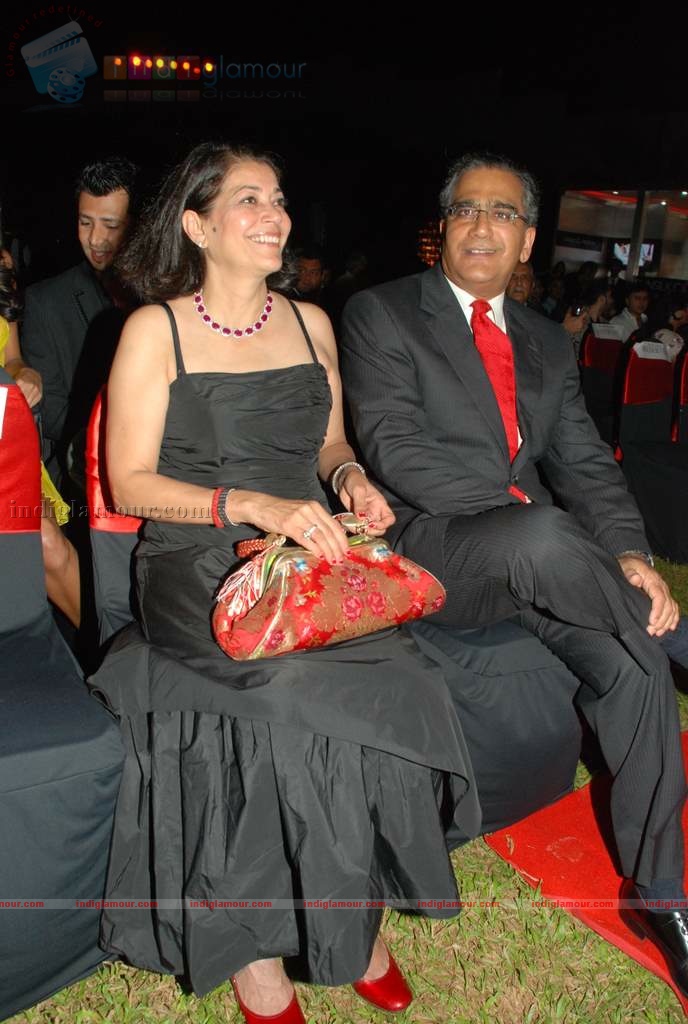 SRK, Katrina, Deepika at Cosmopolitan Awards Event hd photo